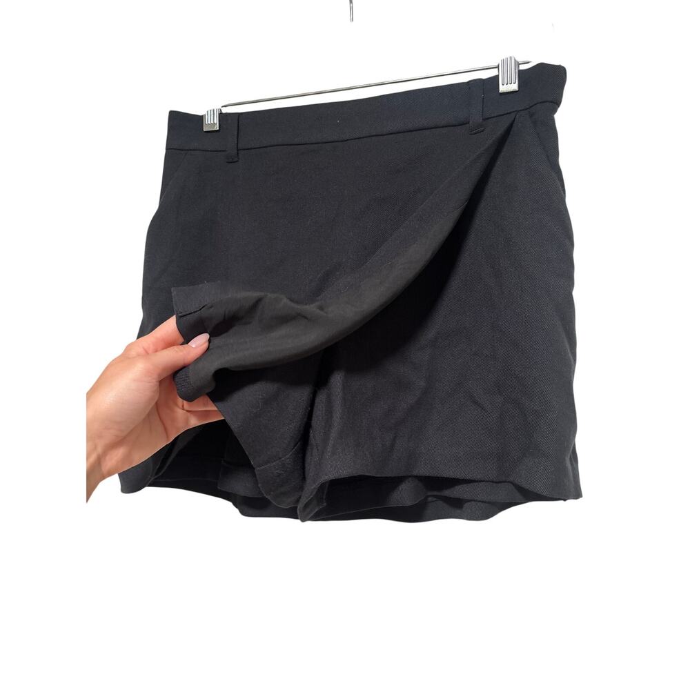 Hollister Women's Black Wrap Front Pleated Skort Size Small NWT - Picture 4 of 9